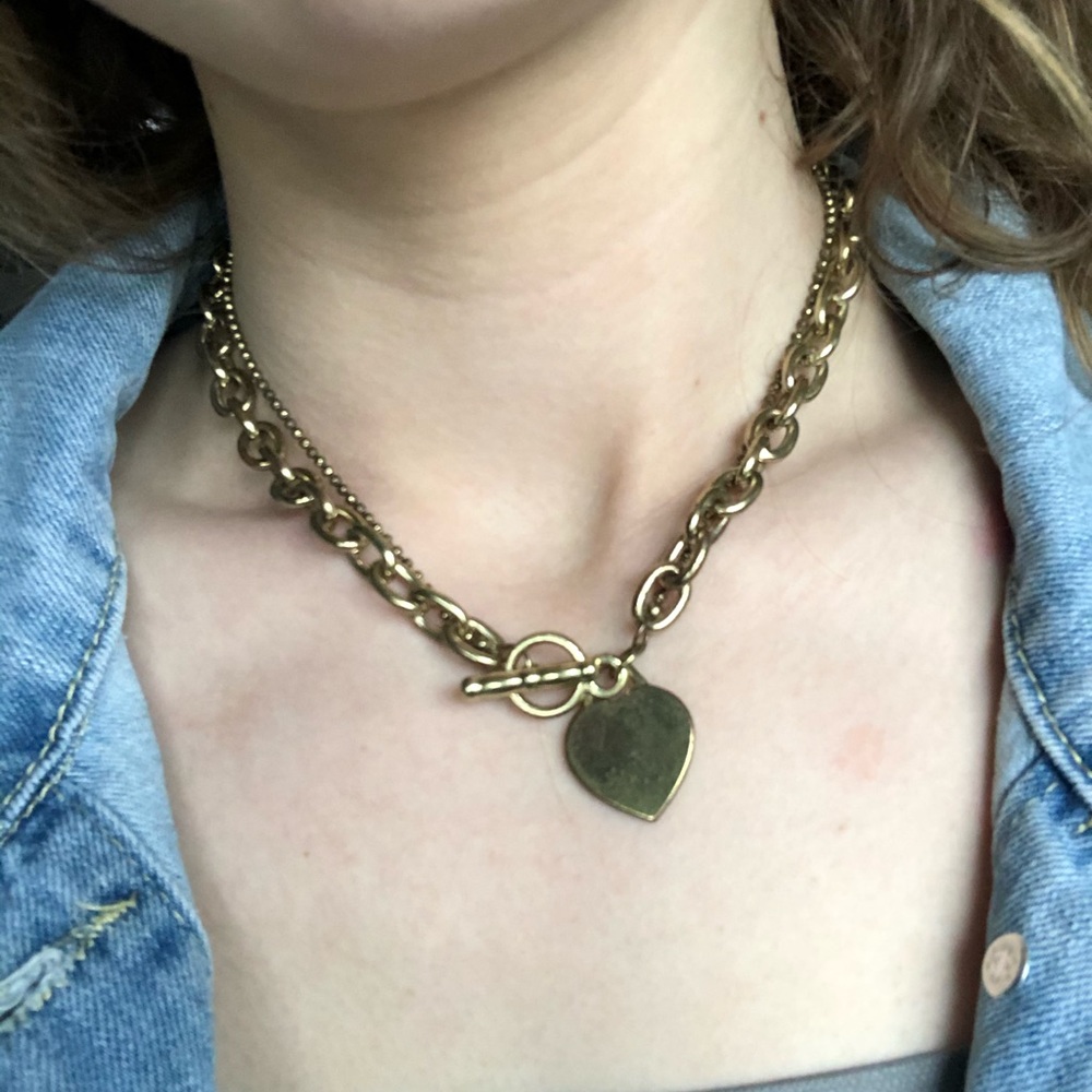 (Free over $15) double layered gold chain necklace